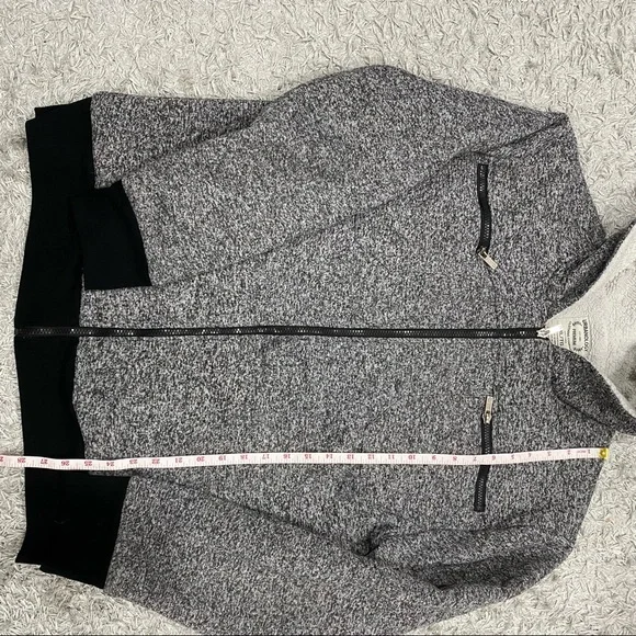 Sweater - Picture 3 of 5